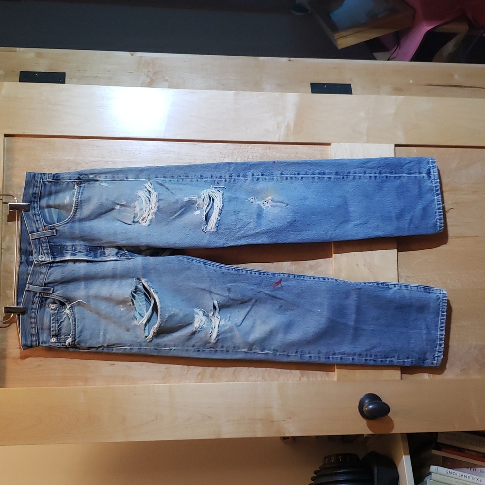 😎🤩Levi's Blue Straight Jeans with Vintage Distressing - Picture 2 of 12
